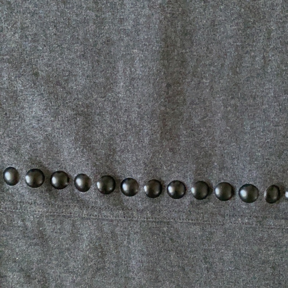 Banana Republic Top With Dome Beads size Small - Picture 10 of 10